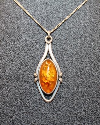 Splendida collana ciondolo argento ambra