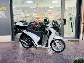 HONDA SH 150 PASSAGGIO GARANZIA TAGLIANDO INCLUS