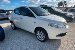 Lancia Ypsilon 0.9 TwinAir 85 CV 5 porte Metano Ec