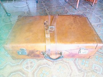 Valigia antica cuoio