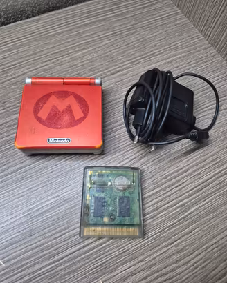 Nintendo Gameboy Advance SP versione Super Mario
