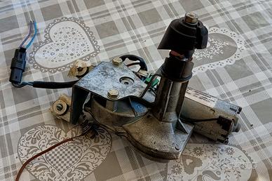 Motorino tergicristalli per OPEL CORSA B anno 1997
