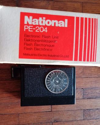 Flash analogico PE204 National rarissimo 