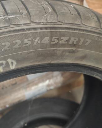 Gomme 225 45 17