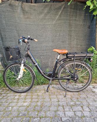 Bicicletta elettrica Via Veneto