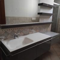Mobile bagno con lavello