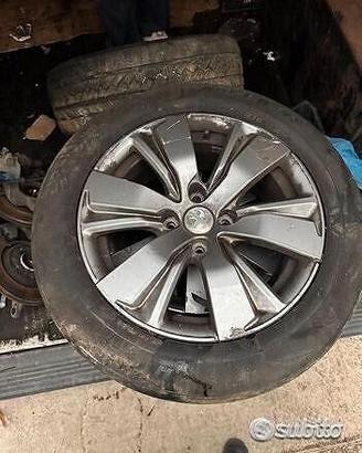 4 cerchi peugeot 2008 da 16