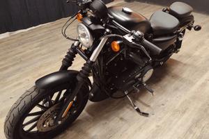 MERAVIGLIOSA HARLEY DAVIDSON SPORTSTER XL 883 IRON