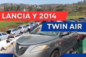 lancia y 2015 vettura rottamata per ricambi