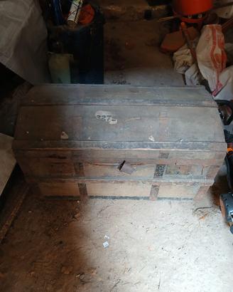 Baule antico