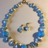Collana e orecchini parure in vetro