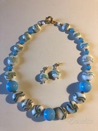 Collana e orecchini parure in vetro