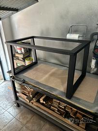 Base tavolo in ferro verniciato a polvere