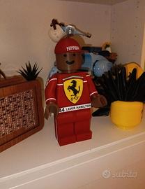 lego minifigura hamilton