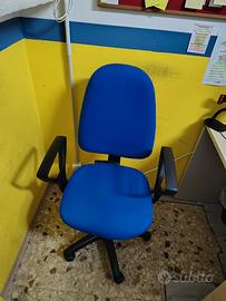 cassa panca a 3 sedute e n 2 sedie per ufficio 