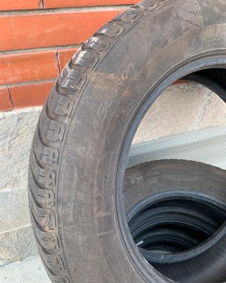 4 Gomme  215/65 R16