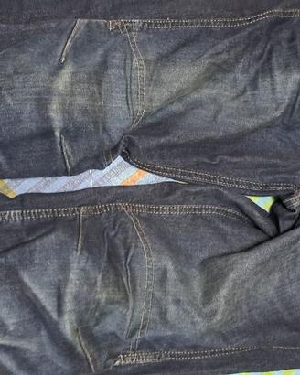 pantaloni jeans da moto imbottiti