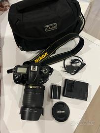Nikon D7000+ obiettivo 18-105mm + borsa accessori