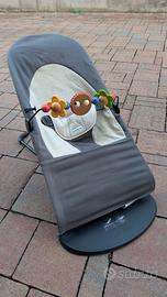 Sdraietta Baby Bjorn con gioco in legno