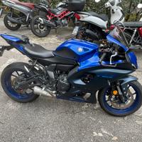 Yamaha YZF R7