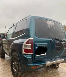 Fuoristrada mitsubishi