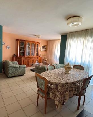 Arredamento Completo Sala da Pranzo e Soggiorno