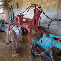 Aratro bivomere gherardi