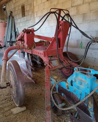 Aratro bivomere gherardi