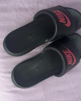 Ciabatte Nike nere