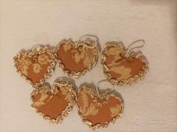 Appendini di stoffa copri chiodo a cuori 