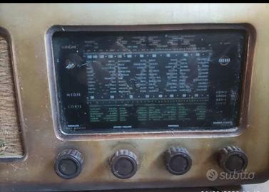 Radio Watt Radio Taurus Oro
