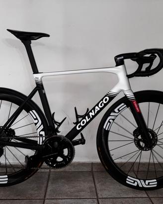 Colnago V5RS UAE 2025
