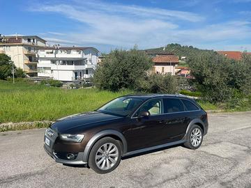 Audi A4 ALLROAD 2.0 business plus