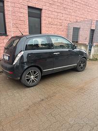 Lancia y 1.2 anno 2012