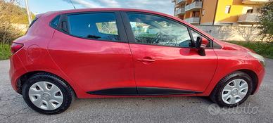 CLIO 1,2 GPL DI SERIE SCADENZA BOMBOLE NEL 2035-X 