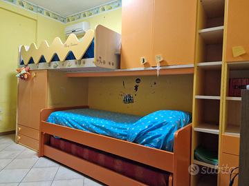 cameretta con soppalco marca Colombini tre letti