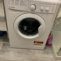 Lavatrice 6kg Indesit EWC 61051 W IT N 6Kg