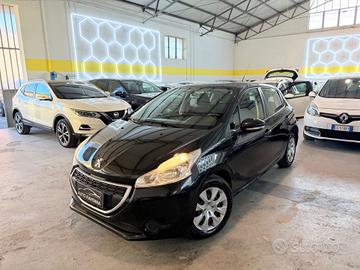 Peugeot 208 1.4 HDi 68 CV 5 porte Allure