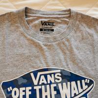 T shirt vans