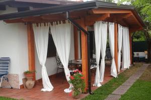 Villetta con giardino a 100 metri dal mare