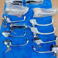 Stok di 12 maniglie nuove per auto d epoca