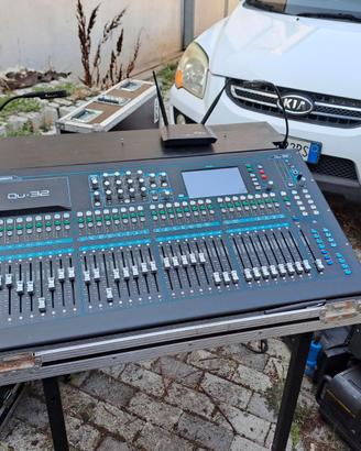 Mixer Allen Heath Qu-32 Chrome + Stage Box AR 2412