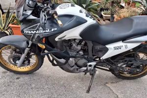 Honda transalp 700