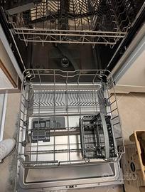 Lavastoviglie come nuova