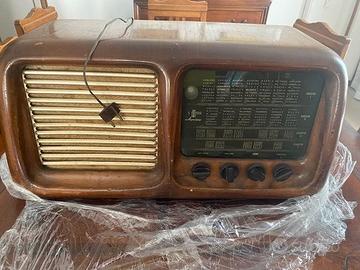 radio Magnadyne modernariato