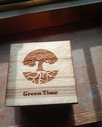 orologio automatico green nuovo .mai usato 