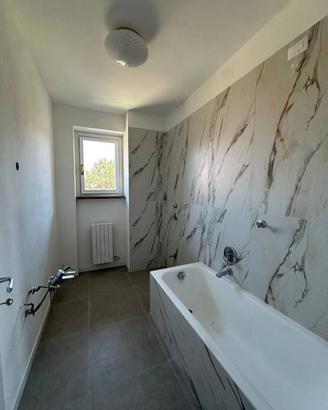 Appartamento di 90 m² con 4 locali e box auto a Ca