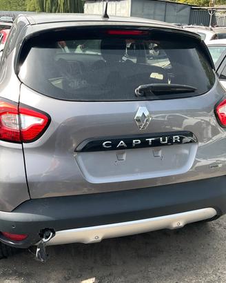 POSTERIORE COMPLETO RENAULT CAPTUR 2018