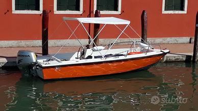 Barca open con motore Honda 40 cv