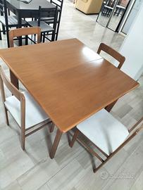 tavolo 110x110 allungabile a 150+ 4 sedie